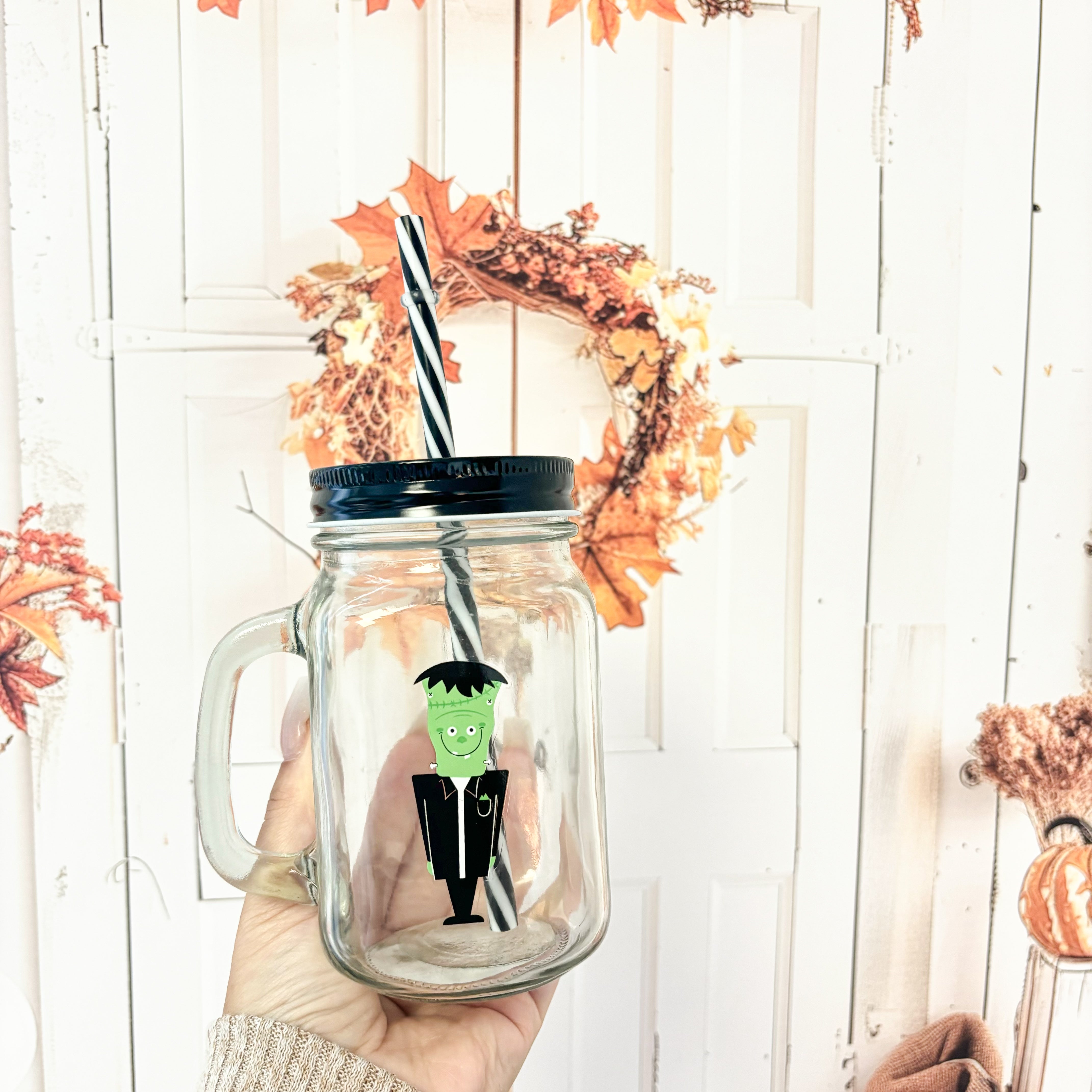 HALLOWEEN GLASS MASON JAR (VARIOUS CHARACTERS)