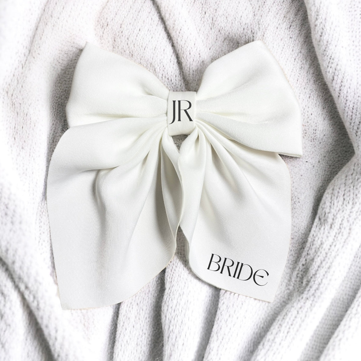 WHITE PLEATED BOW