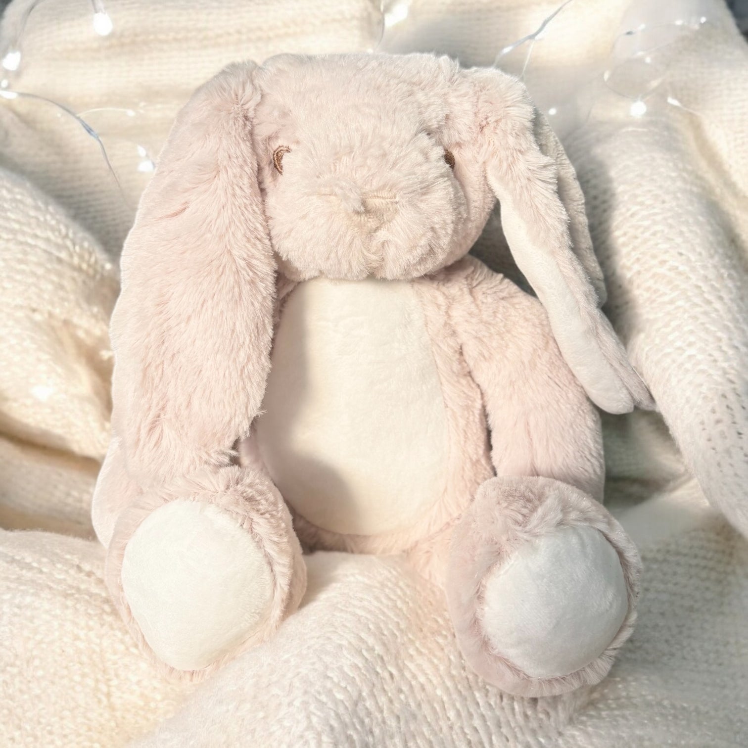 Mumbles White Bunny – House of Blanks